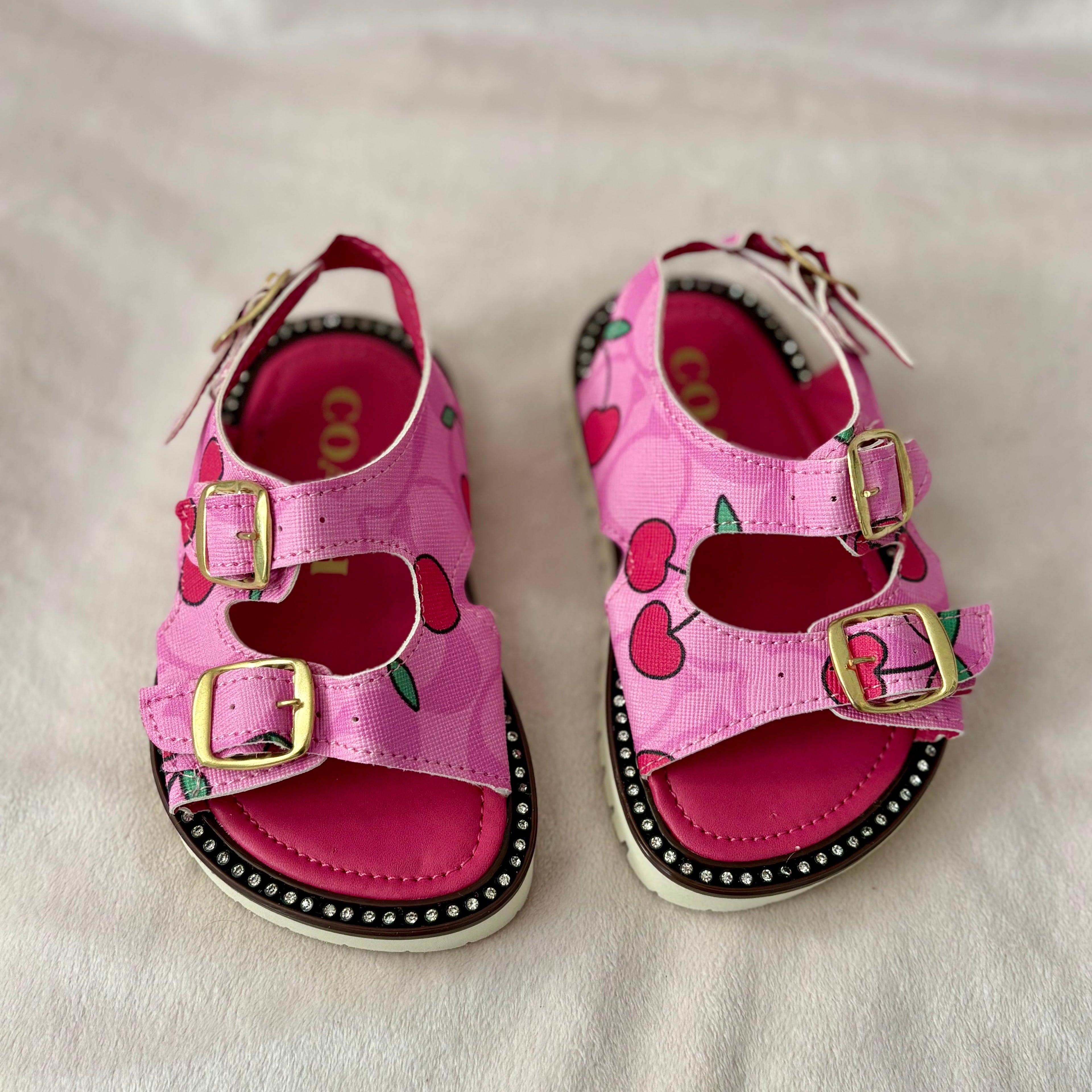 Fucsia Sandals